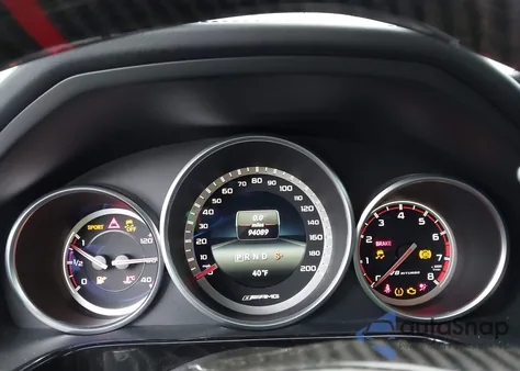 2014 Mercedes-Benz E 63 Amg S 4Matic z USA, uszkodzony, nr VIN WDDHF7GB5EA910722